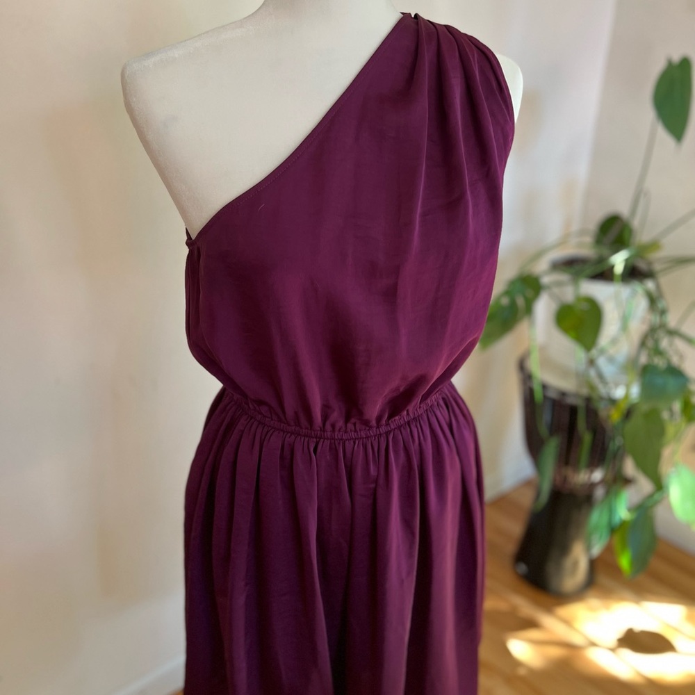 Elegant One-Shoulder Purple Dress